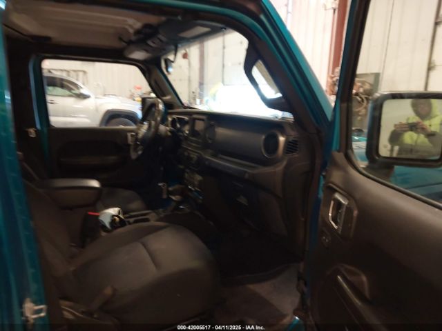 1C4HJXDG0KW617379 Jeep Wrangler Unlimited Sport S 4x4