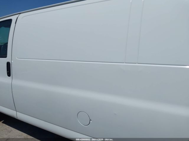 1GCWGBFP6P1117043 Chevrolet Express Cargo Rwd 2500 Extended Wheelbase Wt