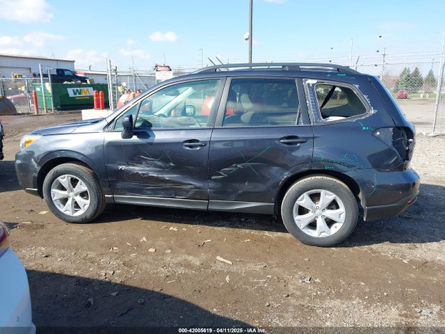 JF2SJADC6GH541793 Subaru Forester 2.5i Premium