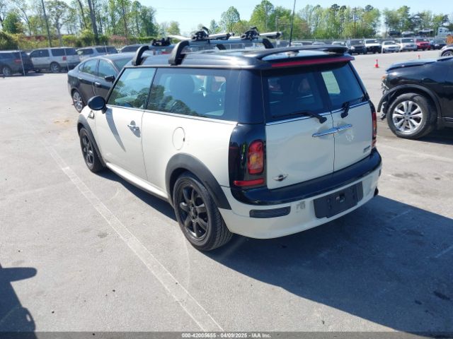 2010 MINI COOPER CLUBMAN WMWML3C51ATX52059 Photo 2