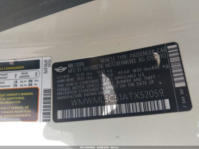 2010 MINI COOPER CLUBMAN WMWML3C51ATX52059 Photo 8