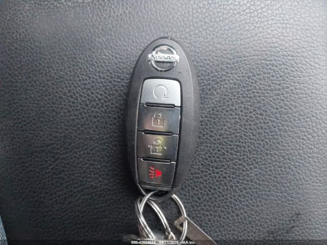 3N1CP5CUXKL558435 Nissan KICKS SR