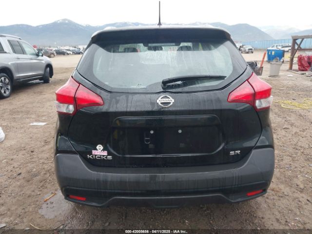 3N1CP5CUXKL558435 Nissan KICKS SR