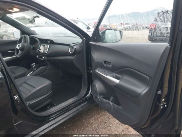 3N1CP5CUXKL558435 Nissan KICKS SR