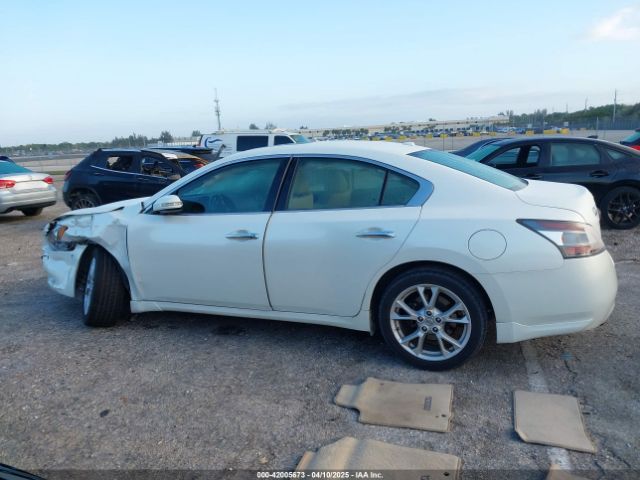 1N4AA5AP0EC483561 Nissan Maxima 3.5 Sv