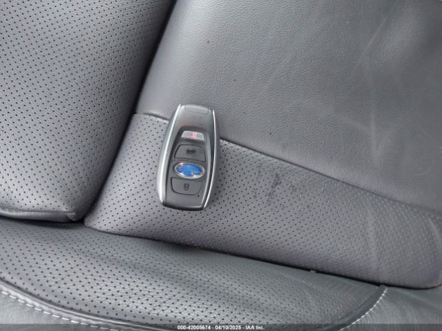 4S4WMAUD0R3424268 Subaru Ascent Limited 7-passenger