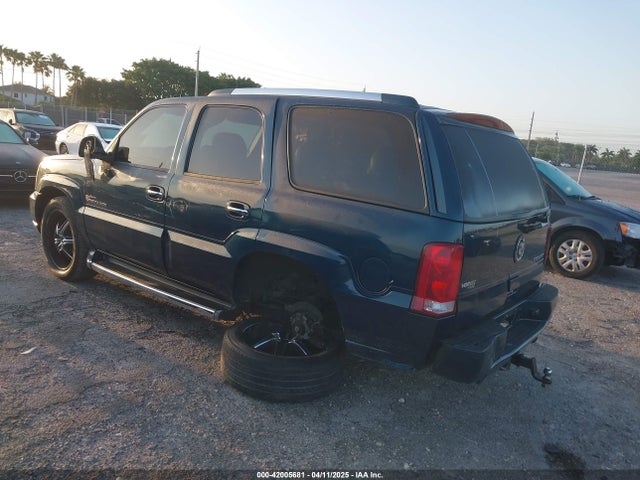 2005 CADILLAC ESCALADE 1GYEC63N15R264767 Photo 2