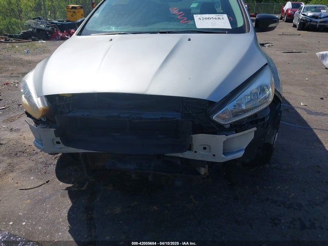 Ford FOCUS SE 2018 1FADP3F22JL212377 Image 6