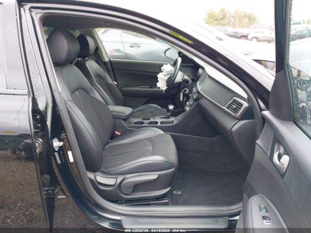 5XXGT4L31JG240628 KIA Optima S