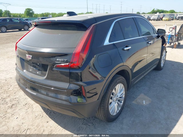 2024 CADILLAC XT4 1GYAZAR41RF247456 Photo 3