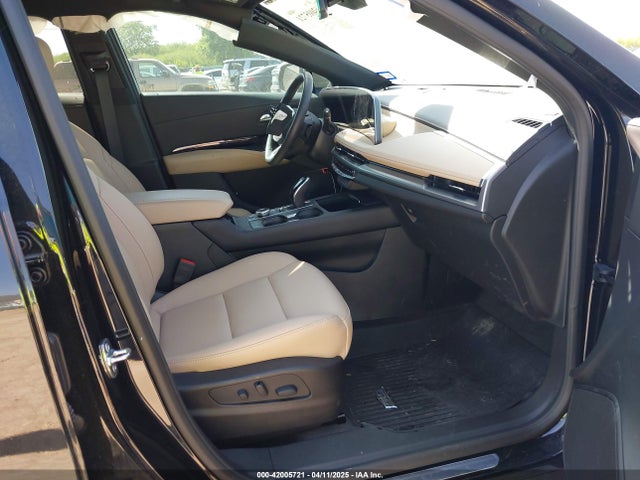 2024 CADILLAC XT4 1GYAZAR41RF247456 Photo 4