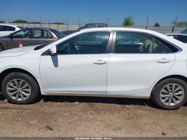 4T1BF1FK1HU294062 Toyota CAMRY LE