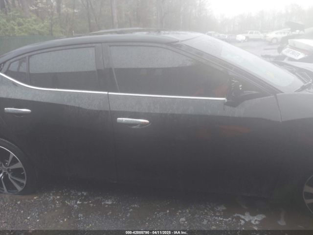 1N4AA6AP8JC361269 Nissan Maxima 3.5 S