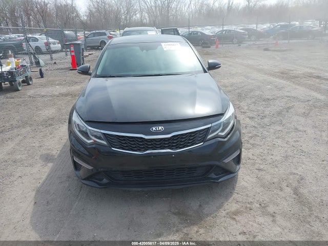 5XXGT4L33KG373375 KIA Optima Lx