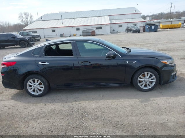5XXGT4L33KG373375 KIA Optima Lx