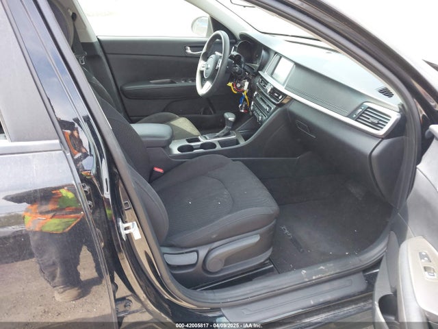5XXGT4L33KG373375 KIA Optima Lx