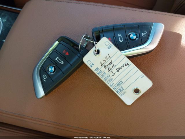 3MW5R7J03M8B87133 BMW 330i Xdrive