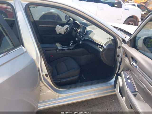 1N4BL4DV3PN395906 Nissan Altima Sv Fwd