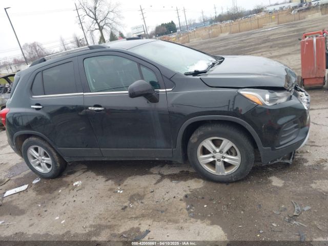 3GNCJLSB7KL327065 Chevrolet Trax Lt