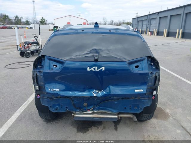 KNDCB3LC0N5498841 KIA Niro Lxs Se