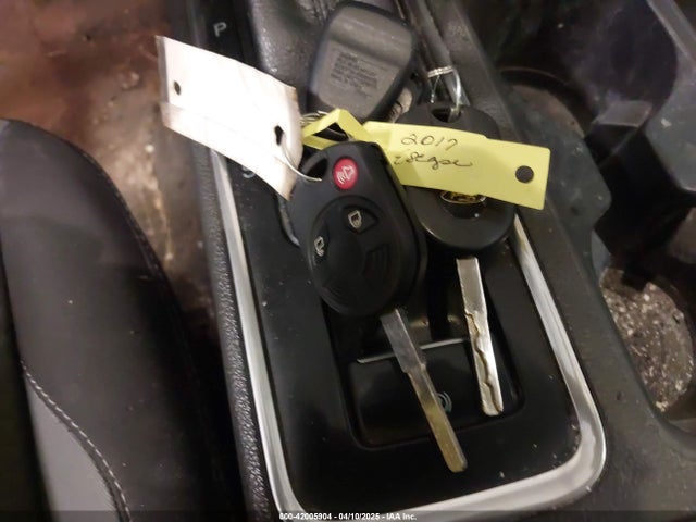 1FMCU9G90HUC96633 Ford ESCAPE SE