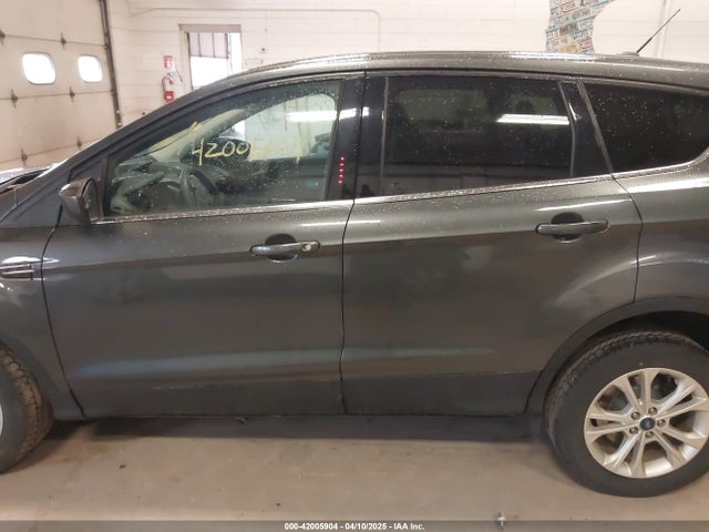 1FMCU9G90HUC96633 Ford ESCAPE SE