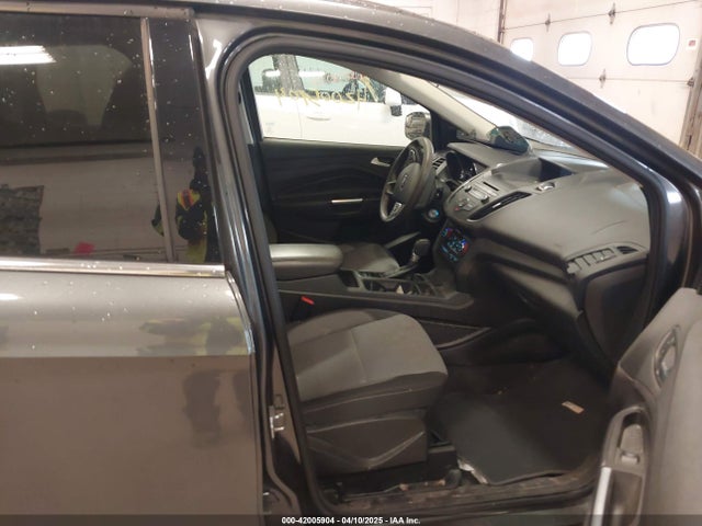 1FMCU9G90HUC96633 Ford ESCAPE SE