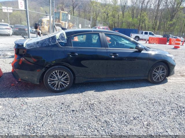 3KPF54AD7RE817216 KIA Forte Gt-line