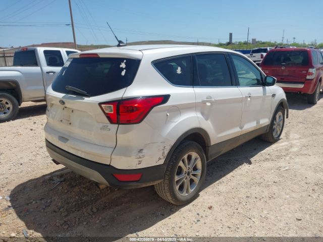 1FMCU0GD5KUA56050 Ford ESCAPE SE
