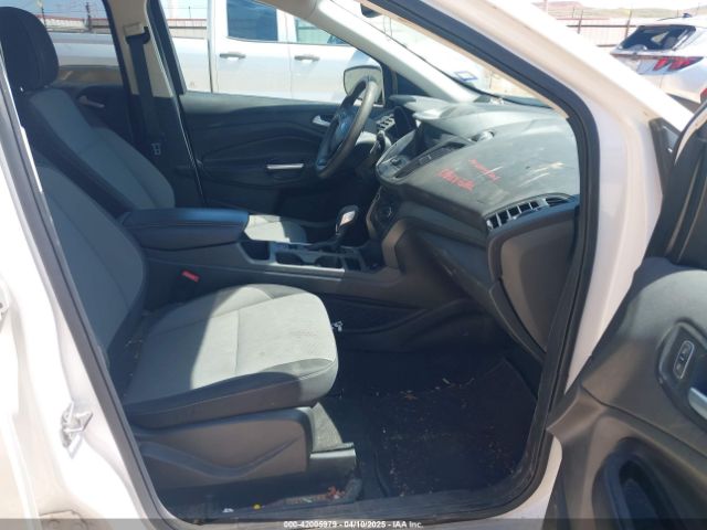 1FMCU0GD5KUA56050 Ford ESCAPE SE