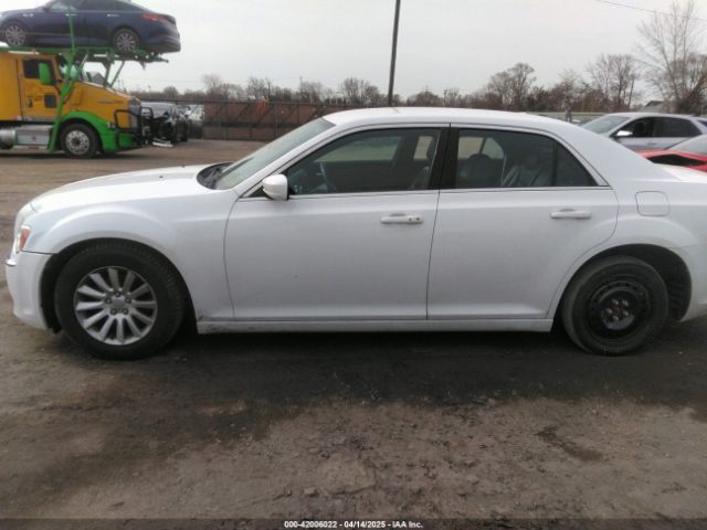 2C3CCAAGXEH171383 Chrysler 300