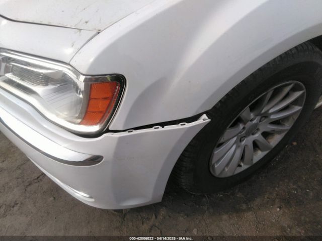 2C3CCAAGXEH171383 Chrysler 300