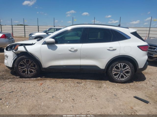 1FMCU0H6XMUB09537 Ford ESCAPE SEL