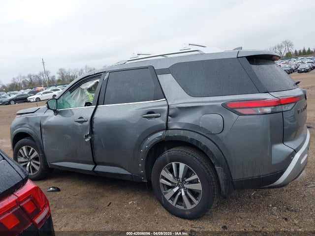 5N1DR3CC8RC233291 Nissan Pathfinder Sl 4wd