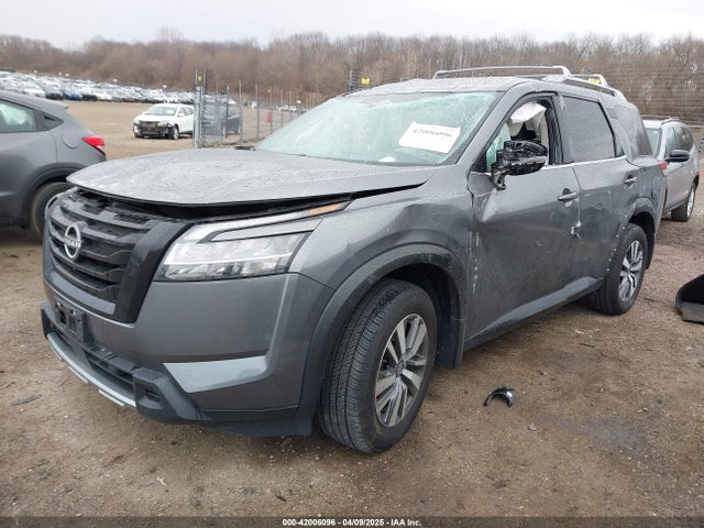 5N1DR3CC8RC233291 Nissan Pathfinder Sl 4wd