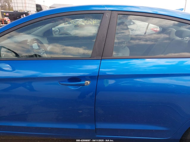 5NPD84LF1HH129607 Hyundai ELANTRA SE