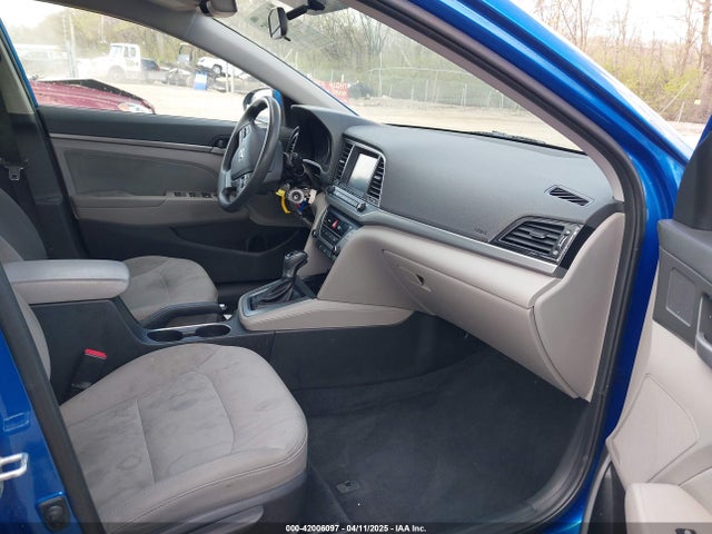 5NPD84LF1HH129607 Hyundai ELANTRA SE
