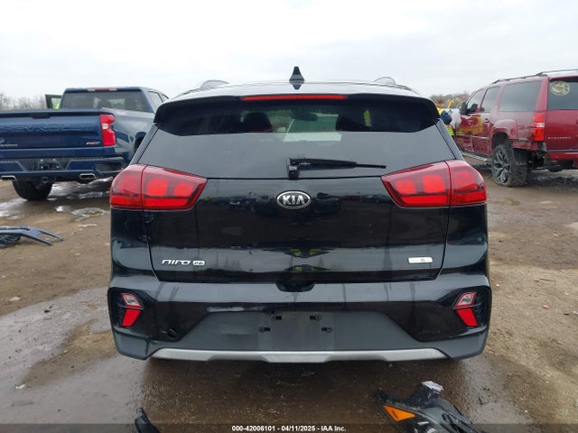 KNDCB3LC5L5442939 KIA NIRO LX