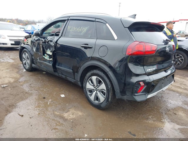KNDCB3LC5L5442939 KIA NIRO LX