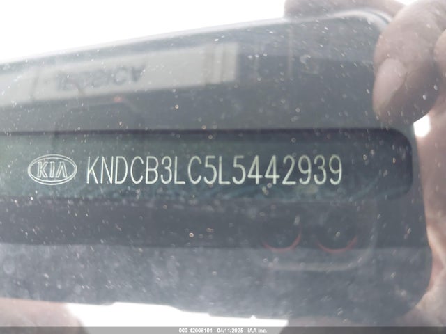 KNDCB3LC5L5442939 KIA NIRO LX
