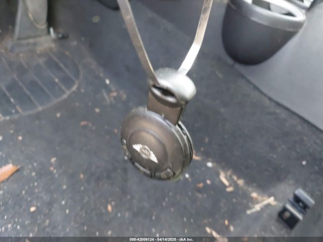 2010 MINI COOPER CLUBMAN WMWML3C58ATX51703 Photo 10