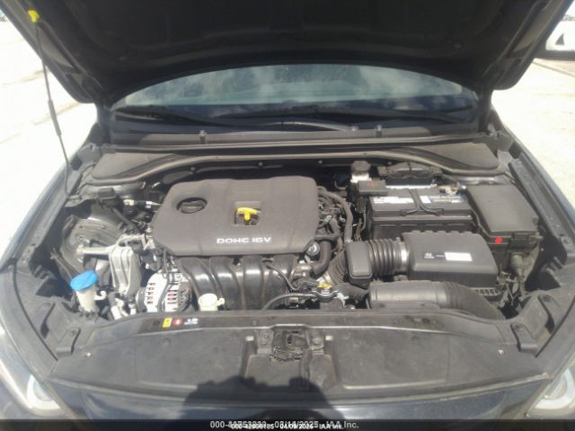 5NPD84LF1HH085687 Hyundai ELANTRA SE