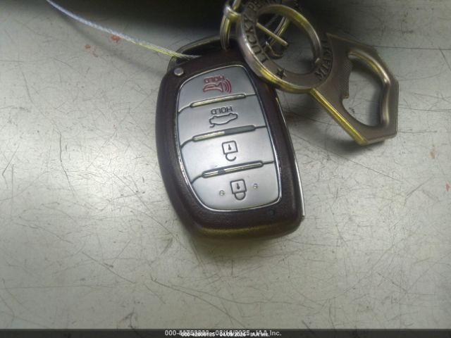 5NPD84LF1HH085687 Hyundai ELANTRA SE