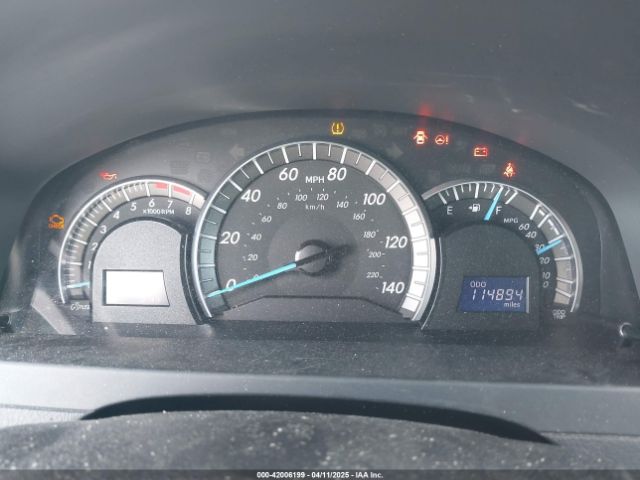 4T1BF1FK2EU302732 Toyota CAMRY SE