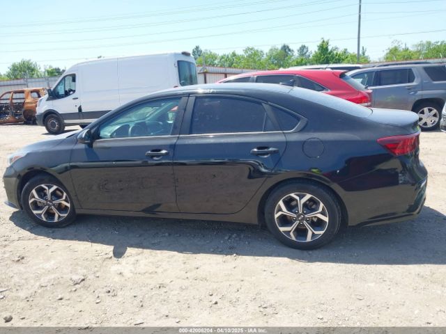 3KPF24AD3LE187713 KIA Forte Lxs