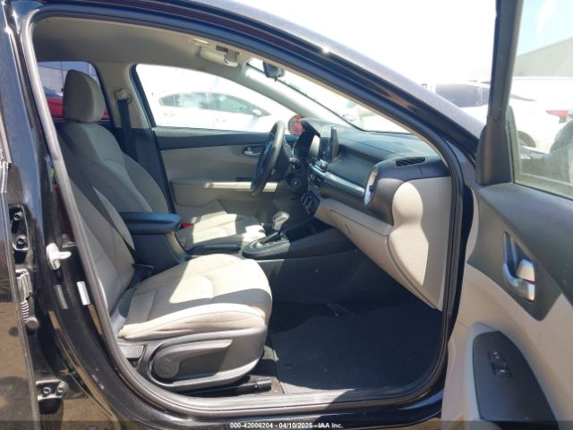 3KPF24AD3LE187713 KIA Forte Lxs