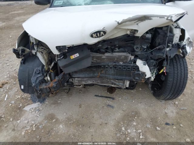 KNDJX3A58F7166049 KIA Soul !