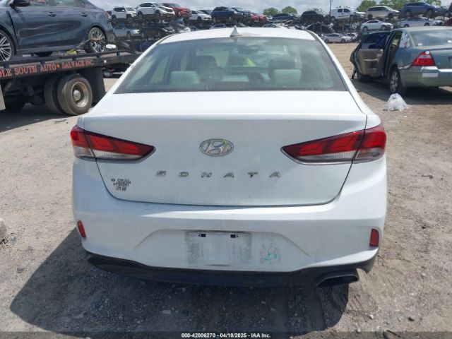 5NPE24AF0JH697829 Hyundai SONATA SE