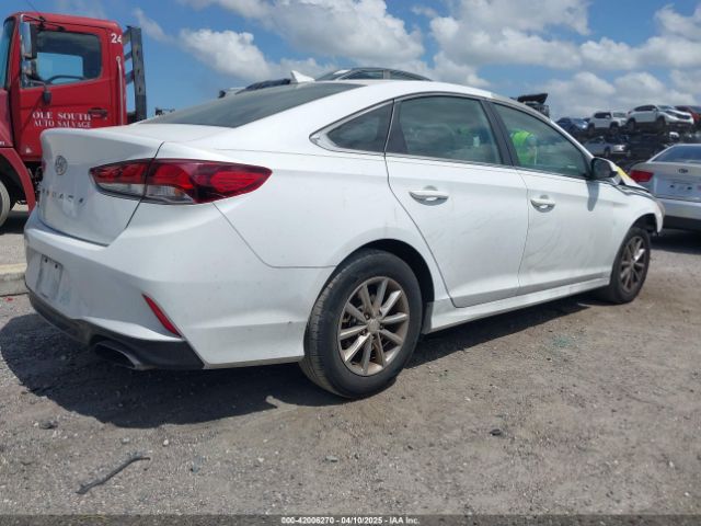 5NPE24AF0JH697829 Hyundai SONATA SE