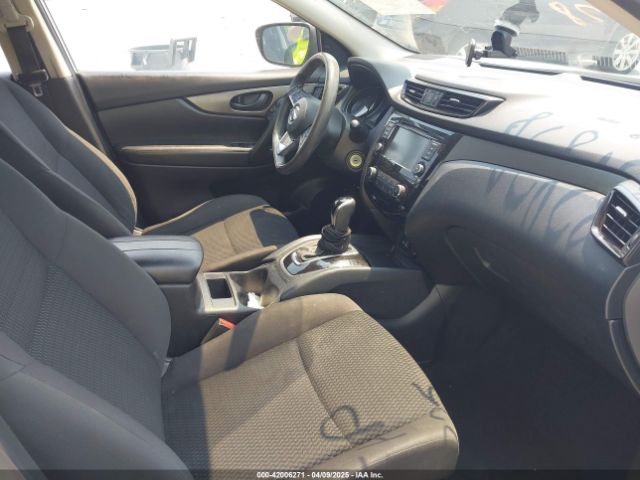JN1BJ1CP5KW229426 Nissan 2019